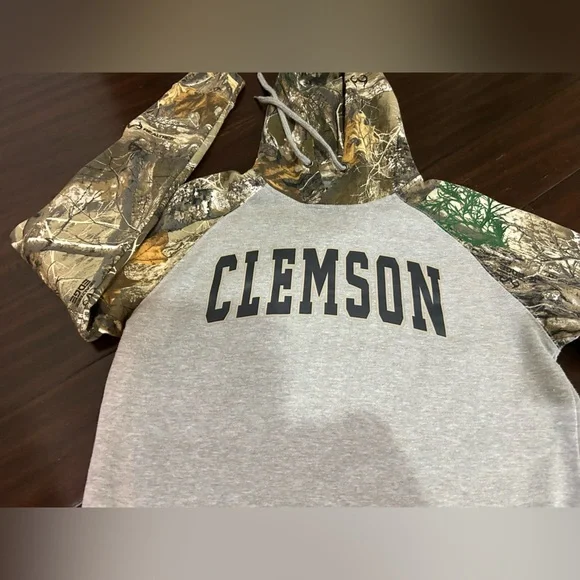 Colosseum Clemson Green and Camouflage Colosseum Men's Hoodie small - Picture 3 of 4